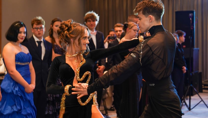 Fotorelacja ze studniówki X LO, 23 stycznia 2026 r.