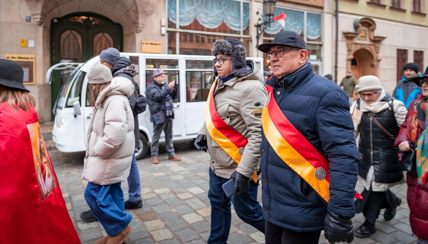 163. rocznica wybuchu powstania styczniowego, obchody pod gmachem UWr