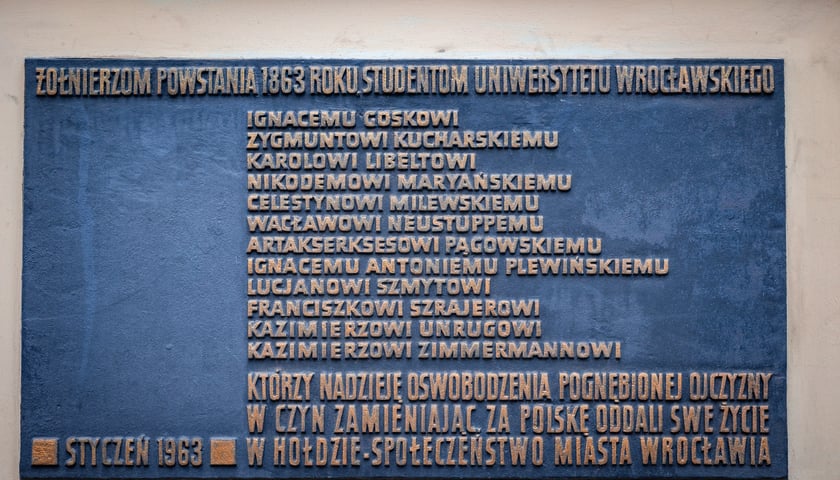 163. rocznica wybuchu powstania styczniowego, obchody pod gmachem UWr