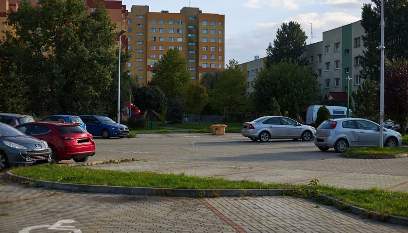 Parking przy ul. Budziszyńskiej na Nowym Dworze, zdjęcie archiwalne