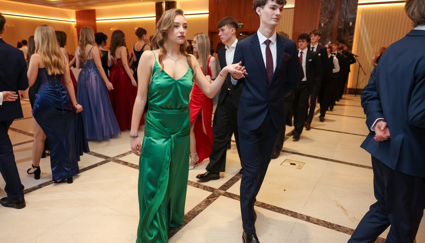 Bal studniówkowy uczniów IV LO we Wrocławiu