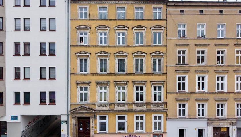 Kamienica Żeromskiego 5 przed remontem, luty 2026