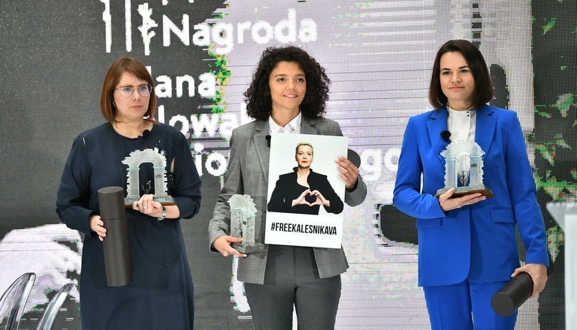 Ціхановська, Колеснікова і Кавалькова стали лауреатками Премії ім. Яна Новака-Єзьораньского 2021
