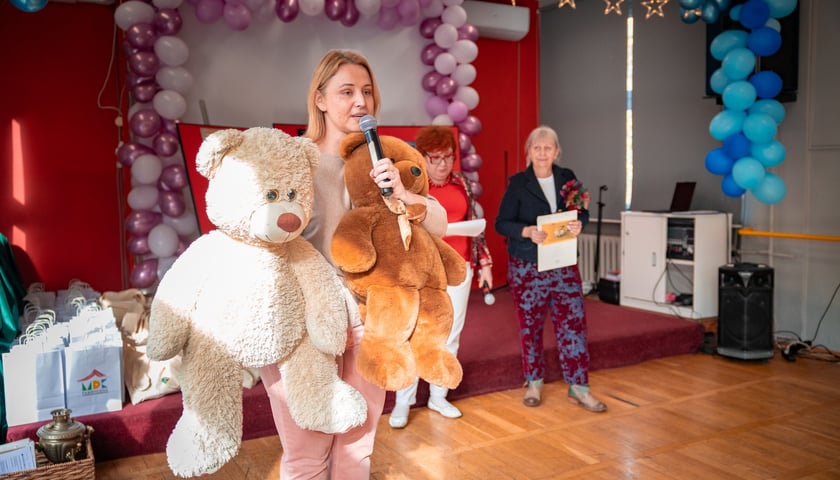 <p>Wystawa &bdquo;Wrocławskie Ekofloresy&rdquo; w Młodzieżowym Domu Kultury Fabryczna przy ul. Zemskiej</p>