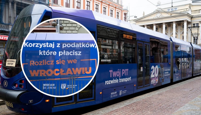Tramwaj promujący rozliczanie PIT-u we Wrocławiu 