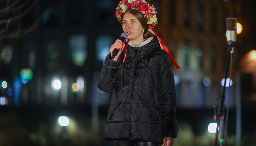 Uroczystości w czwarą rocznicę wybuchu wojny w Ukrainie, na Pl. Nowy Targ we Wrocławiu