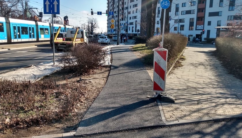 Rowerzyści we Wrocławiu mają do dyspozycji coraz więcej wygodnych i bezpiecznych tras