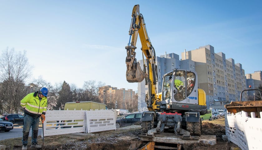 Budowa wodociągu na ulicy Bajana
