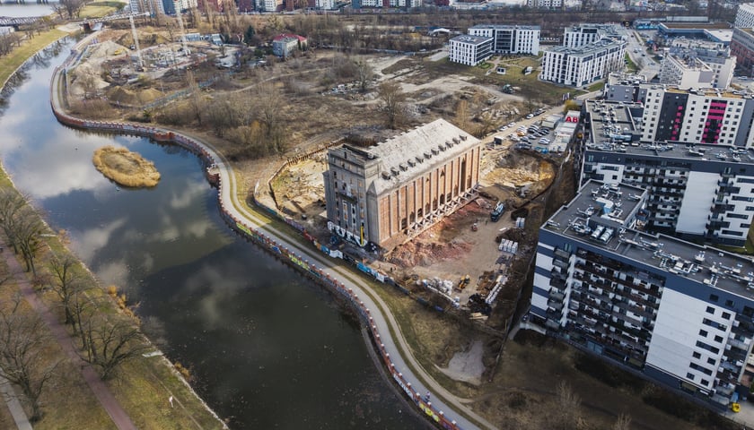 Remont elewatora zbożowego na Kleczkowie we Wrocławiu - początek prac