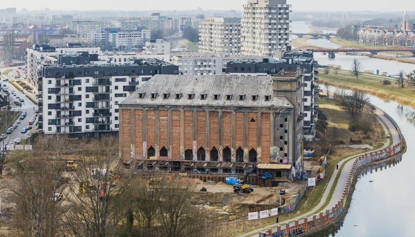 Remont elewatora zbożowego na Kleczkowie we Wrocławiu - początek prac