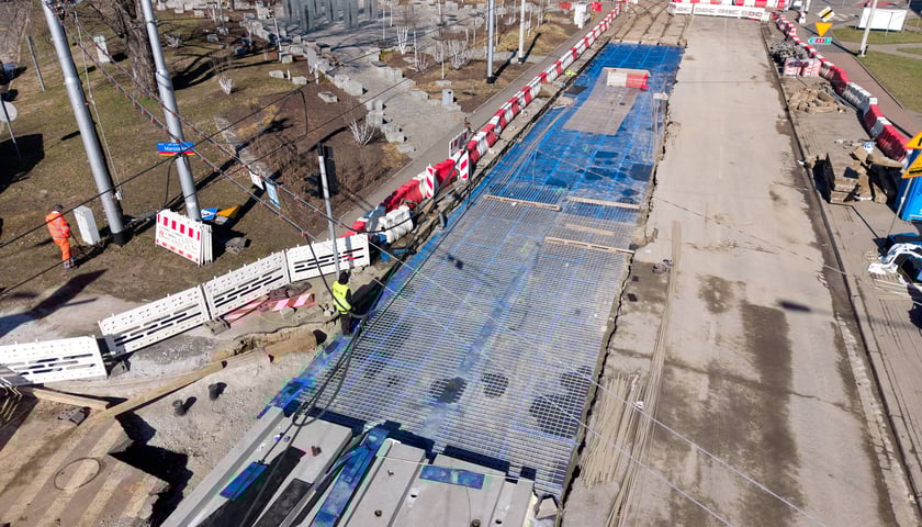 Remont torowiska w rejonie skrzyżowania Glinianej z Borowską