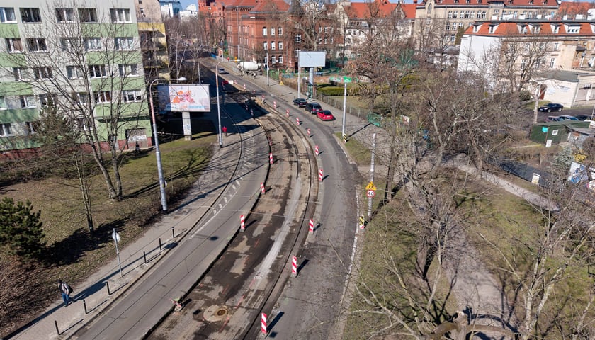 Remont torowiska w rejonie skrzyżowania Glinianej z Łódzką