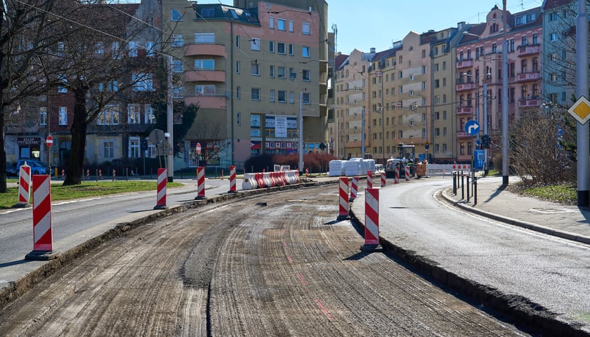 Remont torowiska w rejonie skrzyżowania Glinianej z Łódzką