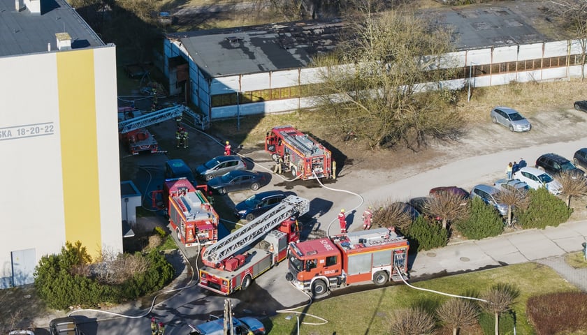 Pożar magazynu  na terenie Wojewódzkiego Szpitala Specjalistycznego we Wrocławiu przy ulicy Kamieńskiego