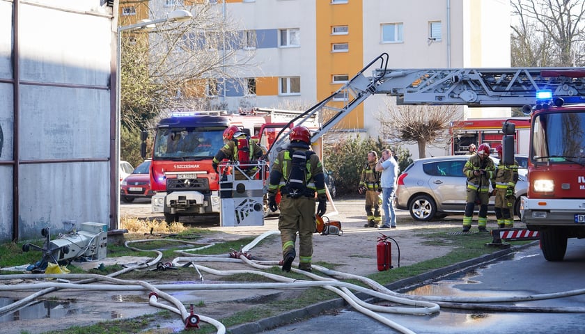 Pożar magazynu  na terenie Wojewódzkiego Szpitala Specjalistycznego we Wrocławiu przy ulicy Kamieńskiego
