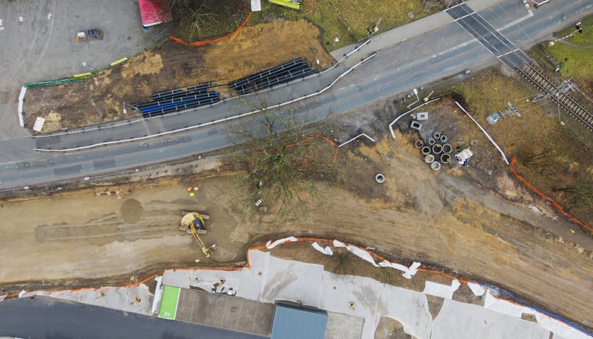 Budowa trasy autobusowo-tramwajowej na Swojczyce. Zdjęcie z 16 marca 2026 r.