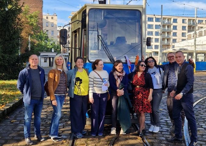 Wizyta studyjna delegacji z Bukaresztu we Wrocławiu w ramach projektu GreenPlace. Wizyta w Zajezdni Ołbin.