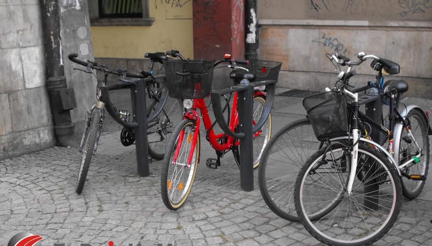 Przybędzie 1000 nowych stojaków dla rowerów