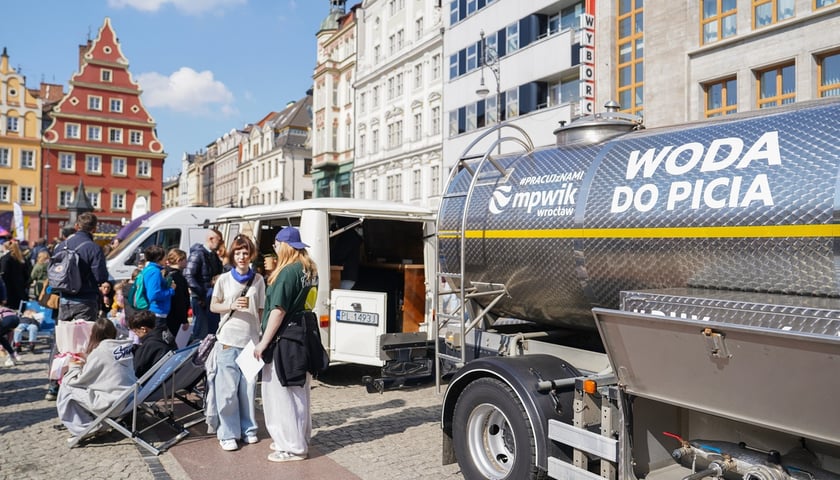 Piknik Hydropolis i MPWiK na placu Solnym we Wrocławiu z okazji Światowego Dnia Wody