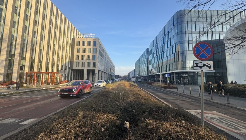 Po zakończeniu inwestycji po ul. Suchej oprócz autobusów pojadą również tramwaje.