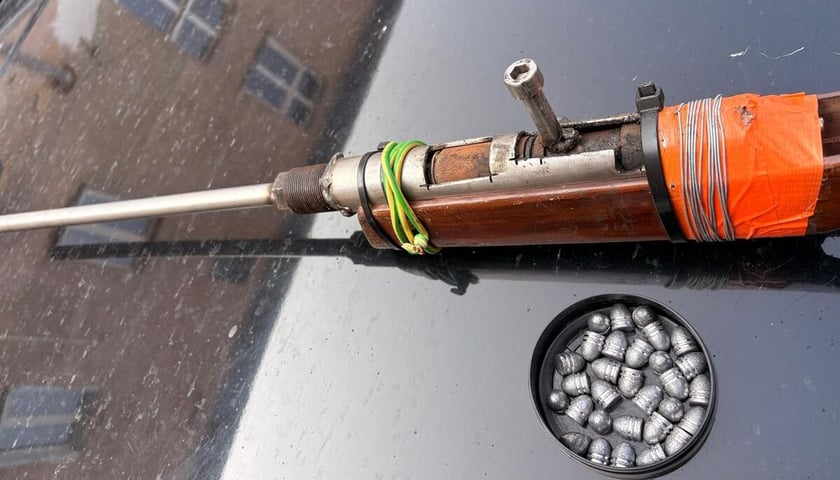 Przedmioty znalezione przez policjantów u zatrzymanego