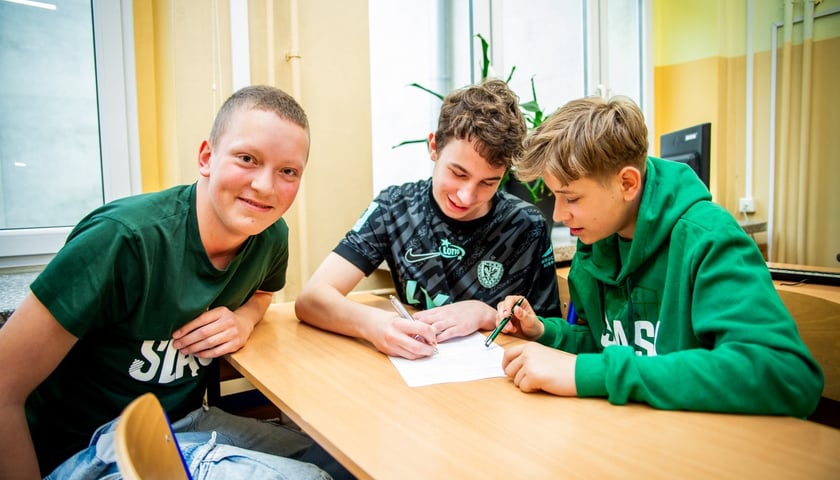 Uczniowie biorący udział w konkursie wiedzy o Śląsku / zdjęcie ilustracyjne