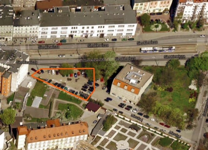 Nowy parking koło ogrodu botanicznego