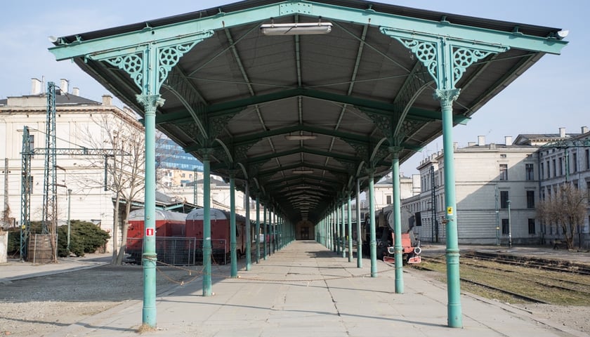 Dworzec Świebodzki: czy wrócą tam pociągi?