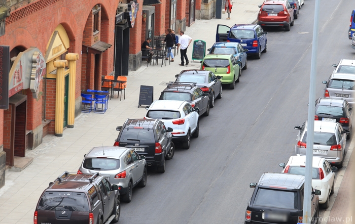 Na Bogusławskiego jest już nowy asfalt i chodniki [ZDJĘCIA, WIDEO]
