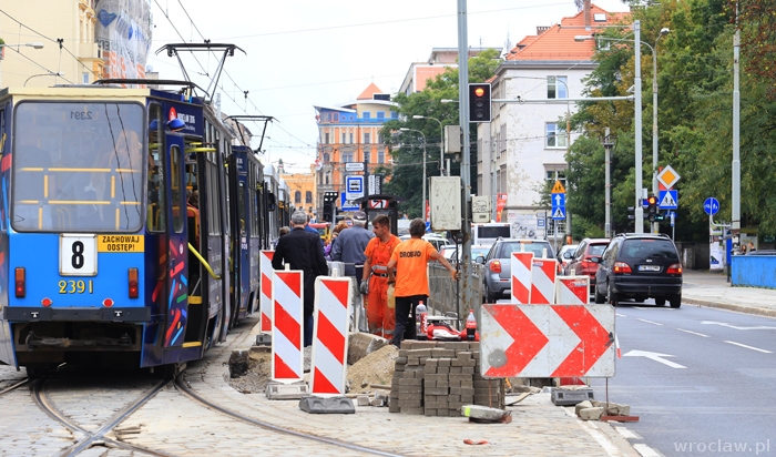 Będzie więcej podwójnych przystanków [ZDJĘCIA]