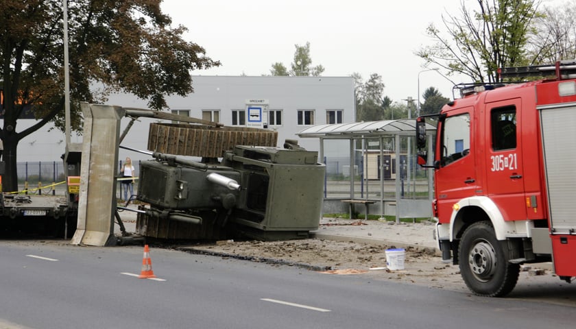 Wypadek na ul. Żmigrodzkiej [ZDJĘCIA]