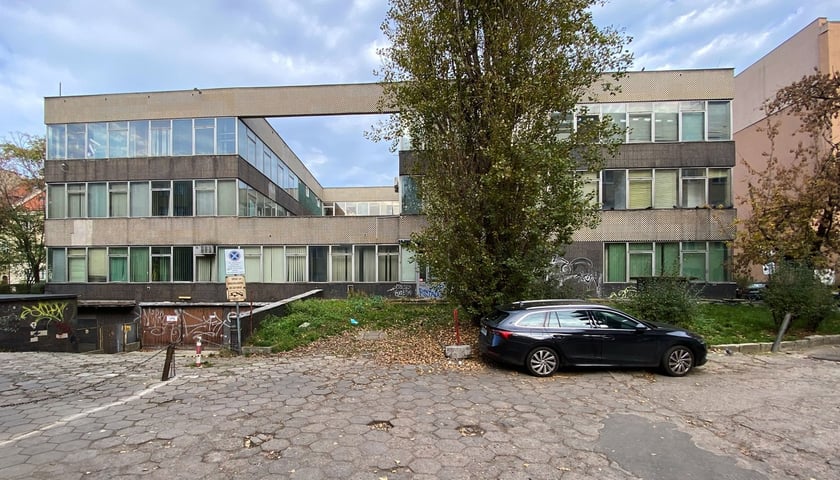 Budynek ZETO przy ul. Ofiar Oświęcimskich we Wrocławiu.