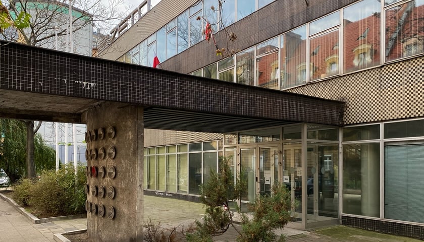 Budynek ZETO przy ul. Ofiar Oświęcimskich we Wrocławiu. 