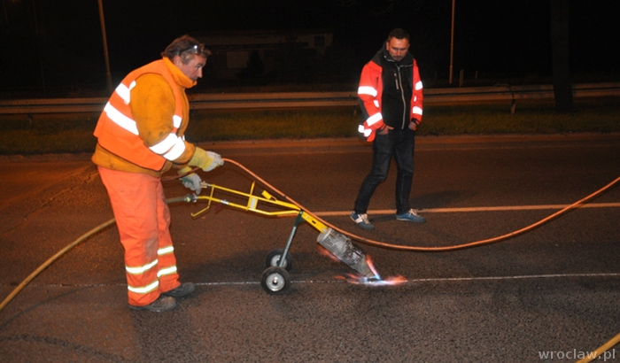 Drogowcy uszczelniają ulice [LISTA MIEJSC]