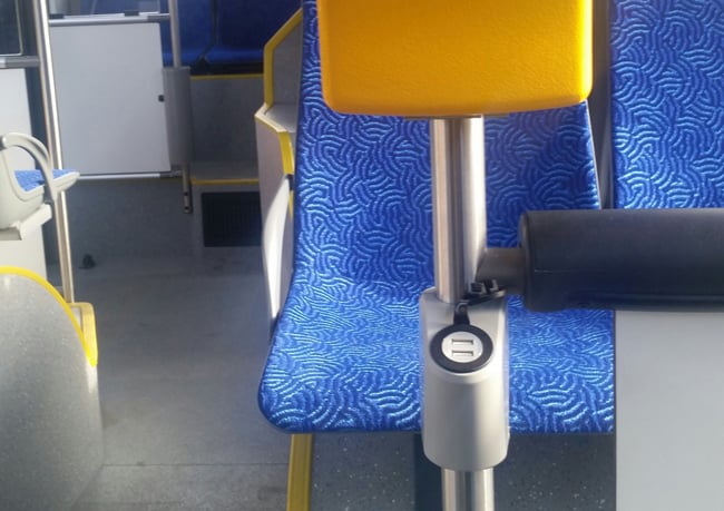 Doładuj telefon w autobusie[LISTA POJAZDÓW]