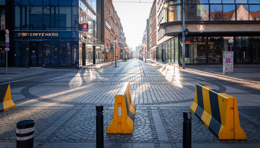 Pusty Wrocław w niedzielny poniedziałek - Wielkanoc 2026
