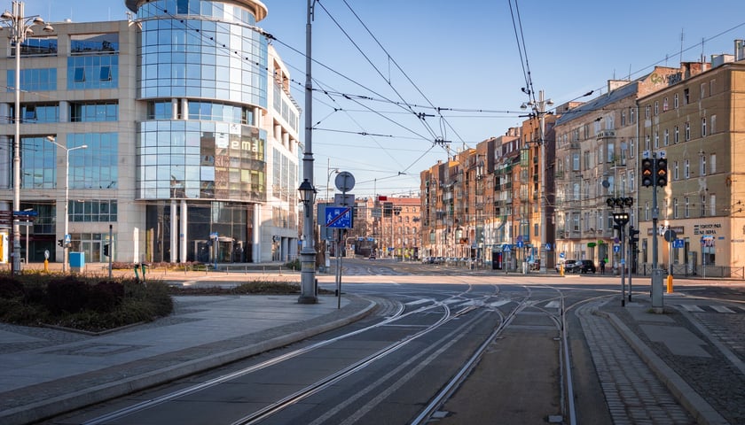 Pusty Wrocław w niedzielny poniedziałek - Wielkanoc 2026