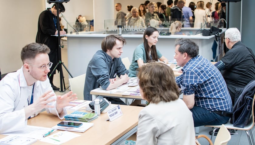 Konsultacje lekarskie ze specjalistami w USK Wrocław podczas akcji profilaktycznej