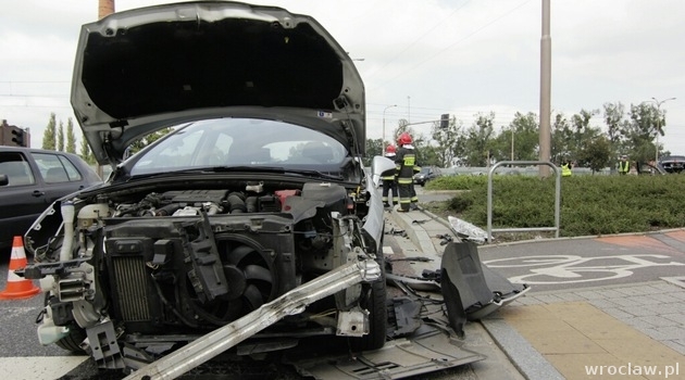 Najłatwiej o wypadek na drodze w środy i czwartki