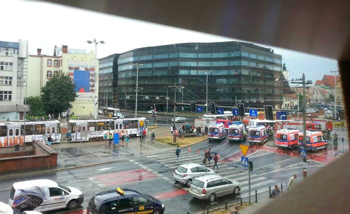 Koniec utrudnień po zderzeniu tramwaju z autobusem