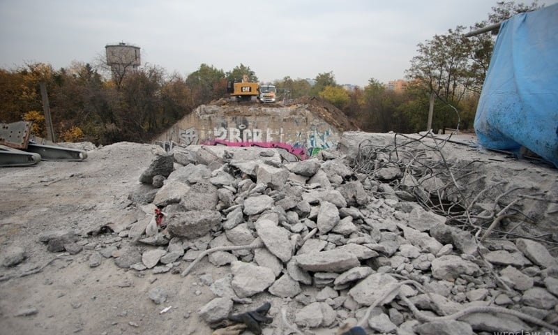 Wyburzają wiadukt przy Chociebuskiej [ZDJĘCIA, WIDEO]