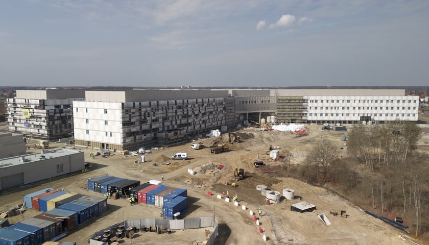 Budowa DCOPiH we Wrocławiu - postęp prac, kwiecień 2026 r.