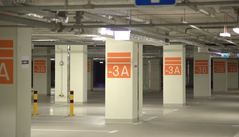 Darmowy parking przy NFM do 15 lutego