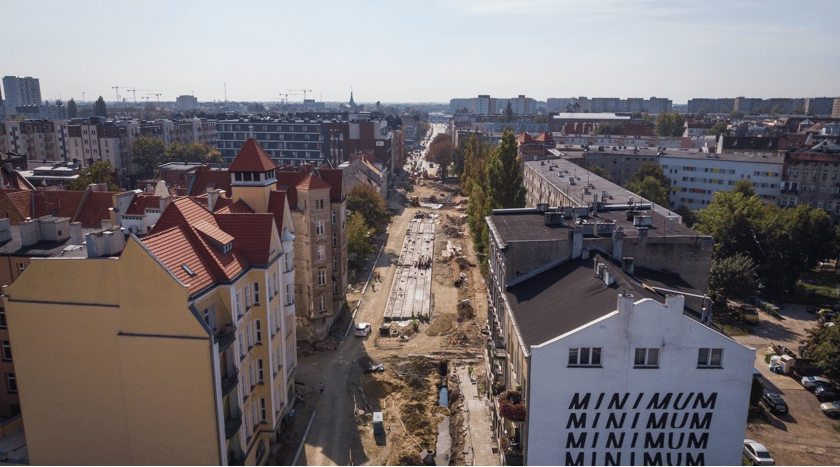 Przebudowa Hubskiej – mimo przeszkód idzie naprzód [ZDJĘCIA]