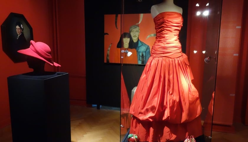 "Galería de Moda" - una exposición sensacional en el Museo Nacional [VIDEO]