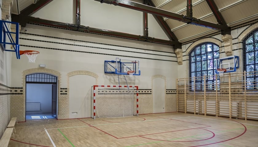 Powiększ obraz: Zespół Szkół Zawodowych nr 5 przy ul. Dawida 7