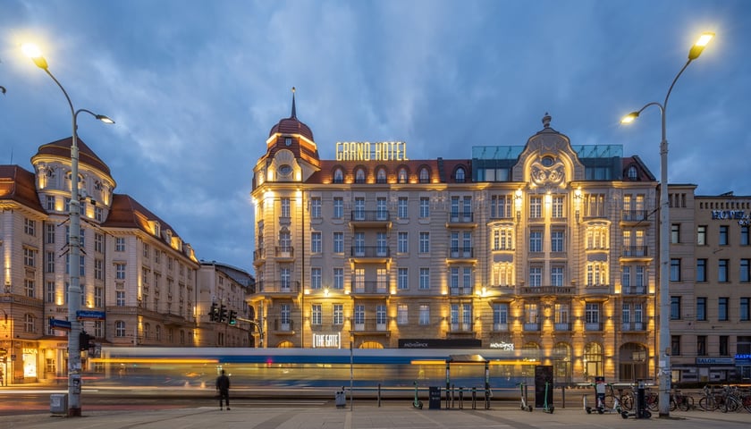 Powiększ obraz: Hotel Grand