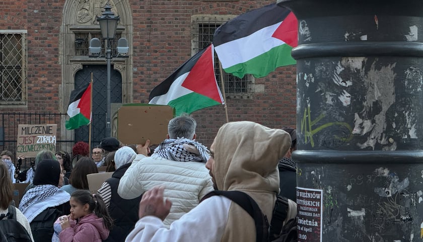Powiększ obraz: <p>Protest przeciw karze śmierci wprowadzonej w Izraelu, Wrocław 17.04.2026</p>