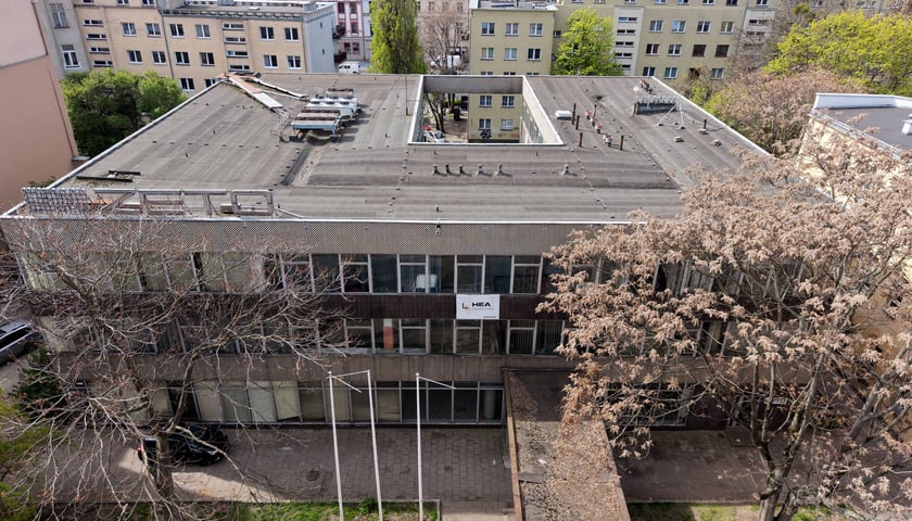Powiększ obraz: <p>Budynek ZETO przy ul. Ofiar Oświęcimskich</p>