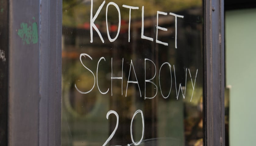 Powiększ obraz: Restauracja Kotlet Schabowy 2.0 pod Nasypem.